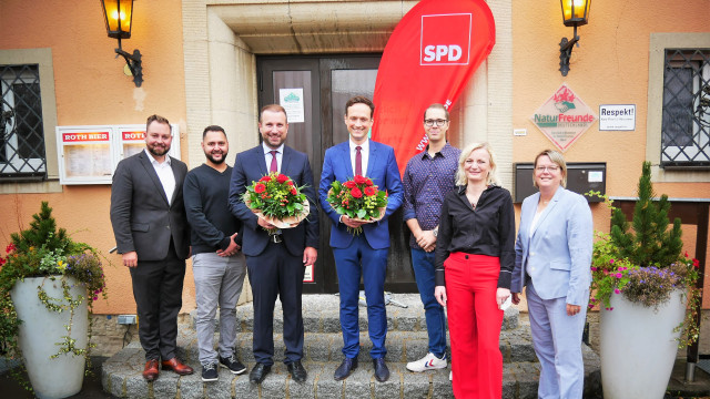 v.li. MdB Markus Hümpfer, Tanyel Tas, Stefan Rottmann, Landrat Florian Töpper, Michael Umhöfer, Marietta Eder (Vorsitzende SPD Schweinfurt), Martina Braum (Vorsitzende SPD Schweinfurt-Land)